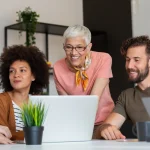 Mehrere Generationen im Meeting